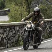 Helma na moto Caberg Freeride Rusty