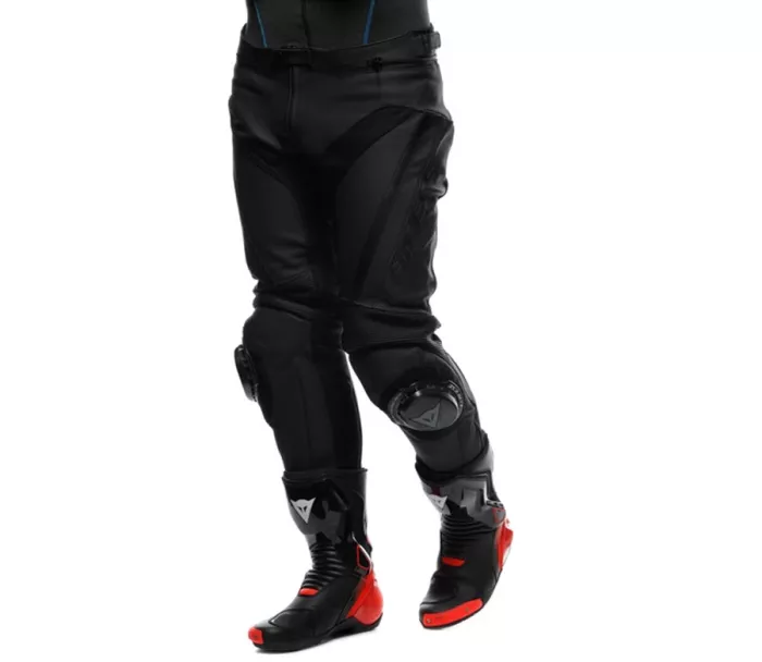 Pánske kožené nohavice Dainese DELTA 4 PERF. BLACK