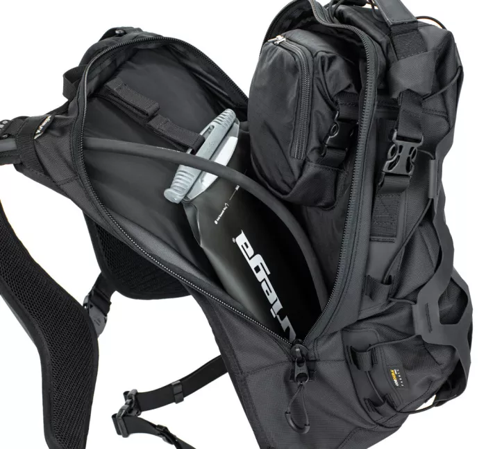 Batoh na moto Kriega KRUT18-B backpack Trail 18 - Black