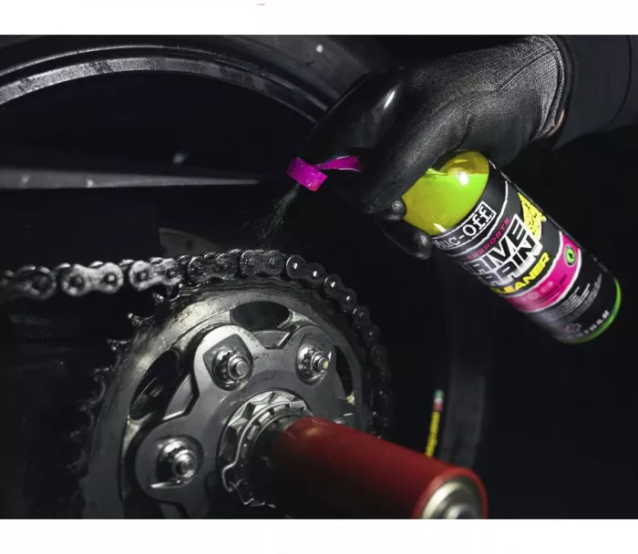 Čistič moto reťazí Muc-Off 20467 POWERSPORTS DRIVETRAIN CLEANER 500 ml